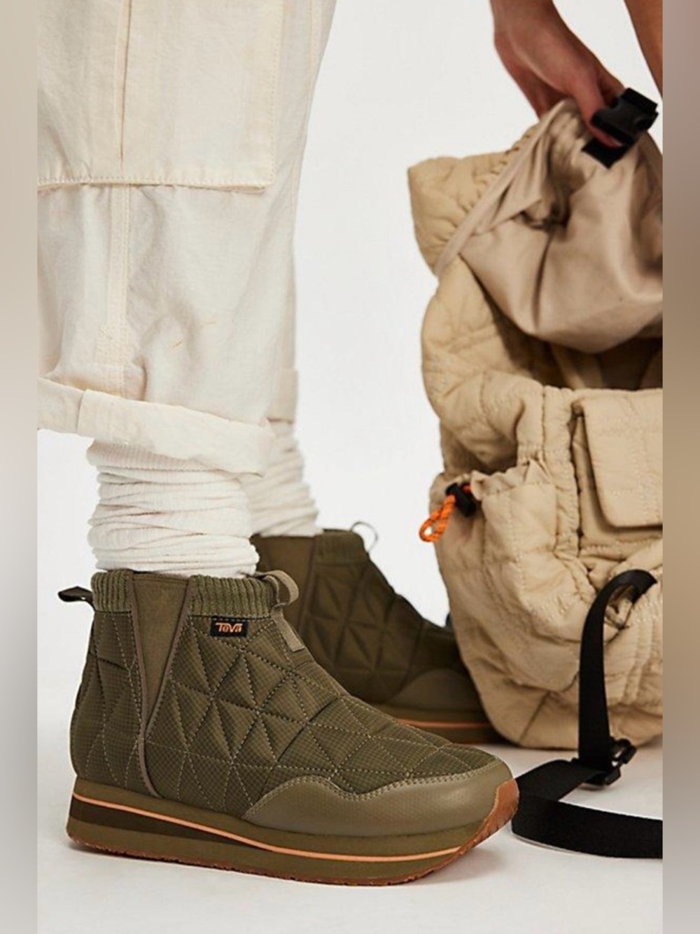 Teva Women's Reember Mid - Burnt Olive size 10 Outdoor Hiking Adventure